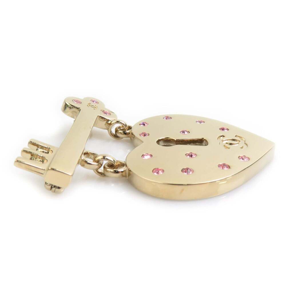 CHANEL Pink Heart Brooch - Picture 2 of 8